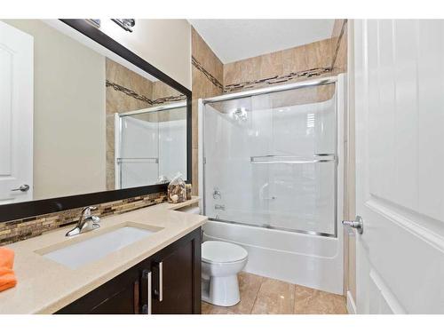 150 Saddlelake Grove Ne, Calgary, AB - Indoor Photo Showing Bathroom