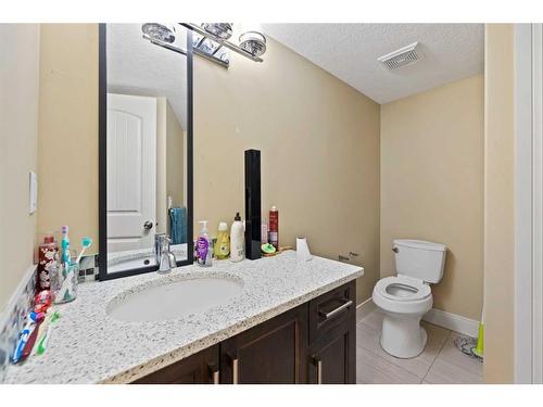 150 Saddlelake Grove Ne, Calgary, AB - Indoor Photo Showing Bathroom