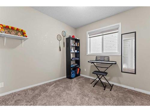 17 Martinvalley Crescent Ne, Calgary, AB - Indoor