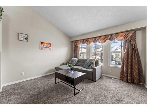 17 Martinvalley Crescent Ne, Calgary, AB - Indoor Photo Showing Living Room