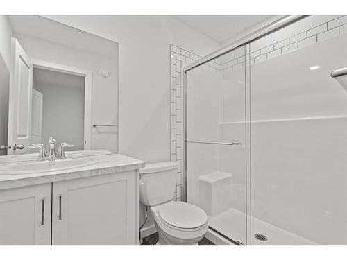 149 Belmont Way Sw, Calgary, AB - Indoor Photo Showing Bathroom