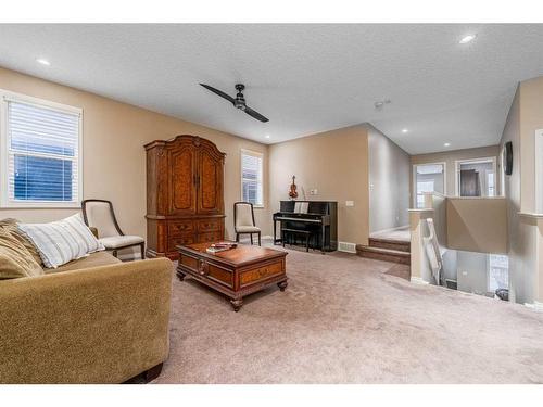 204 Auburn Springs Close Se, Calgary, AB - Indoor Photo Showing Living Room