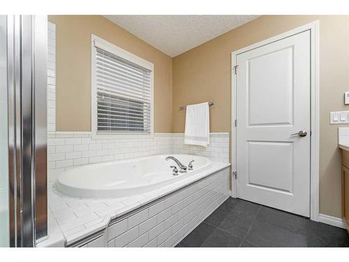 204 Auburn Springs Close Se, Calgary, AB - Indoor Photo Showing Bathroom