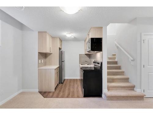 296 Cornerbrook Drive, Calgary, AB - Indoor Photo Showing Kitchen