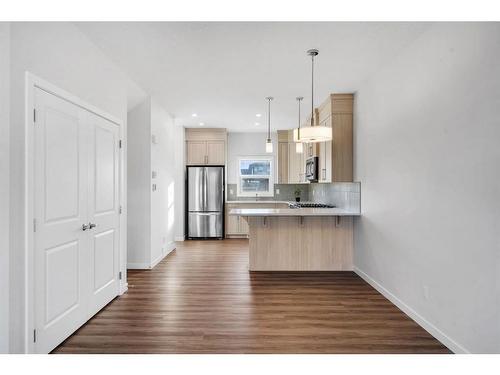 296 Cornerbrook Drive, Calgary, AB - Indoor Photo Showing Kitchen