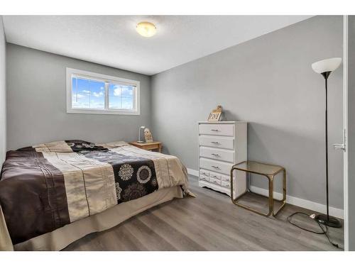 1007 Evanston Square Nw, Calgary, AB - Indoor Photo Showing Bedroom