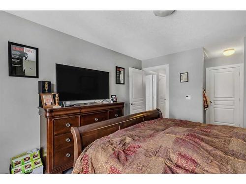 1007 Evanston Square Nw, Calgary, AB - Indoor Photo Showing Bedroom