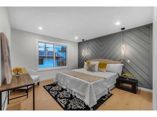 3244 Barr Road Nw, Calgary, AB - Indoor Photo Showing Bedroom