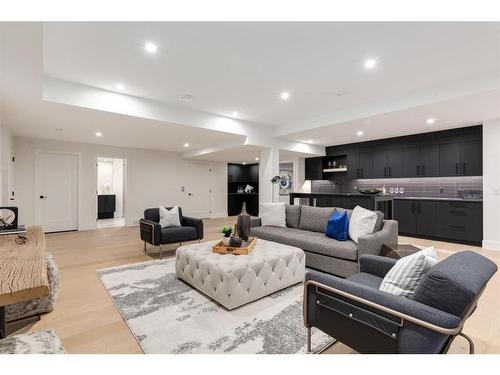 25 Timberline Court Sw, Calgary, AB - Indoor Photo Showing Living Room