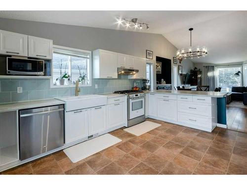 62 Jensen Heights Place Ne, Airdrie, AB - Indoor Photo Showing Kitchen