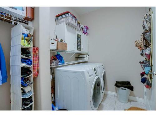 405 Taralake Landing Ne, Calgary, AB - Indoor Photo Showing Laundry Room