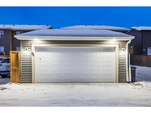 84 Wolf Gate, Okotoks, AB - Outdoor