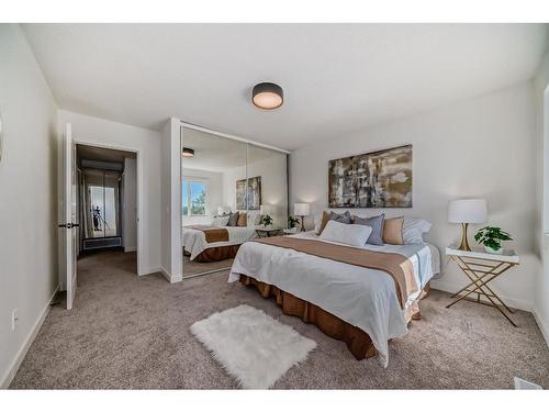 138-3015 51 Street Sw, Calgary, AB - Indoor Photo Showing Bedroom