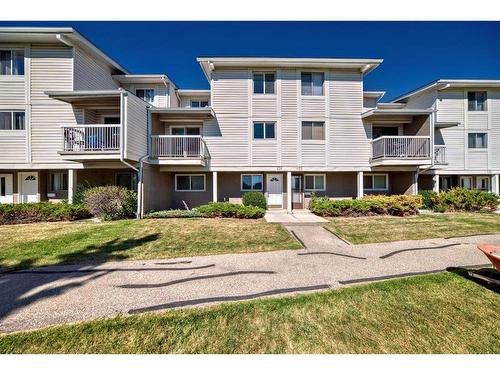 138-3015 51 Street Sw, Calgary, AB - Outdoor With Balcony With Facade