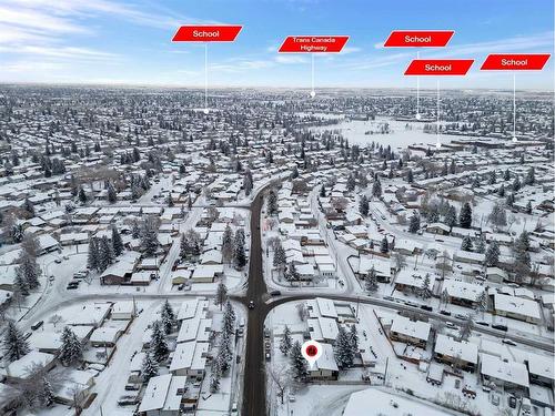 5501 4 Avenue Ne, Calgary, AB - Outdoor With View