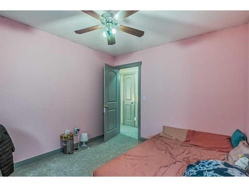 85 Sherwood Common Nw, Calgary, AB - Indoor Photo Showing Bedroom