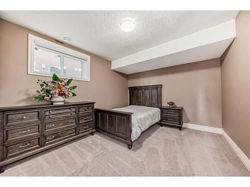 550 Marina Drive, Chestermere, AB - Indoor Photo Showing Bedroom