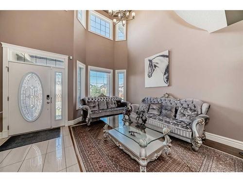 550 Marina Drive, Chestermere, AB - Indoor Photo Showing Living Room