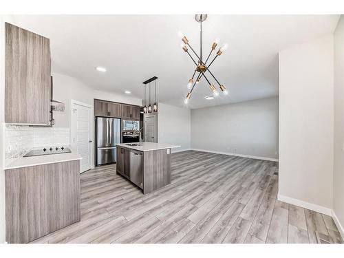 58 Cobbleridge Place Sw, Airdrie, AB - Indoor Photo Showing Kitchen