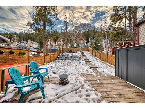 960 Wilson Way, Canmore, AB - Outdoor