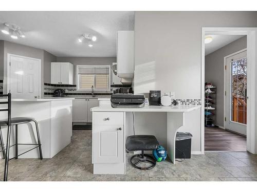 75 Bridlewood Avenue Sw, Calgary, AB - Indoor Photo Showing Kitchen