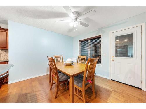 153 Somerset Way Sw, Calgary, AB - Indoor Photo Showing Dining Room