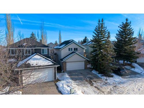 153 Somerset Way Sw, Calgary, AB - Outdoor With Facade