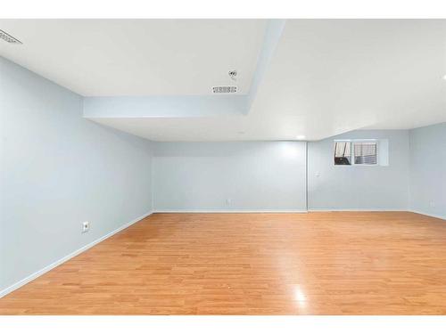 153 Somerset Way Sw, Calgary, AB - Indoor Photo Showing Other Room