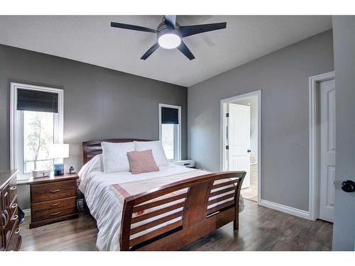 283211 Township Road 284, Rural Rocky View County, AB - Indoor Photo Showing Bedroom