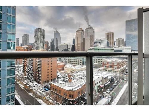 906-135 13 Avenue Sw, Calgary, AB - Outdoor With Balcony