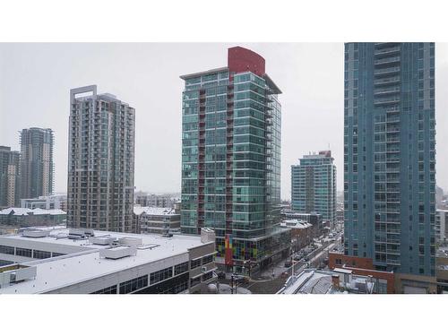 906-135 13 Avenue Sw, Calgary, AB - Outdoor With Facade