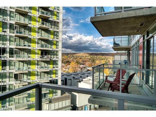 708-10 Brentwood Common Nw, Calgary, AB - Outdoor With Exterior