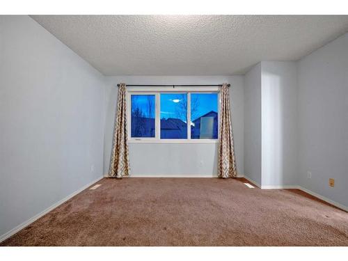 78 Evansmeade Circle Nw, Calgary, AB - Indoor Photo Showing Other Room