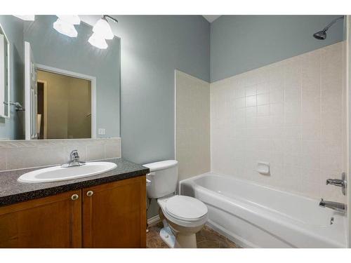 78 Evansmeade Circle Nw, Calgary, AB - Indoor Photo Showing Bathroom