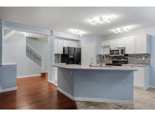 78 Evansmeade Circle Nw, Calgary, AB - Indoor Photo Showing Kitchen With Upgraded Kitchen