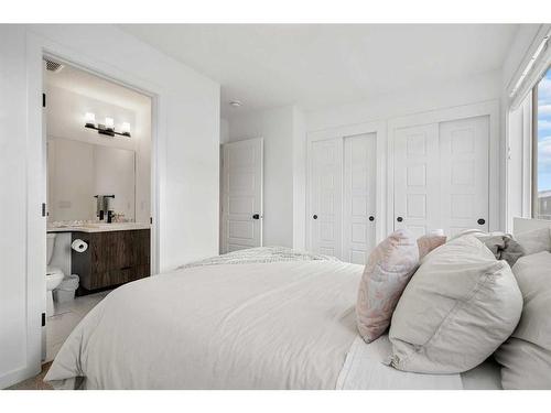 16 Walgrove Common Se, Calgary, AB - Indoor Photo Showing Bedroom