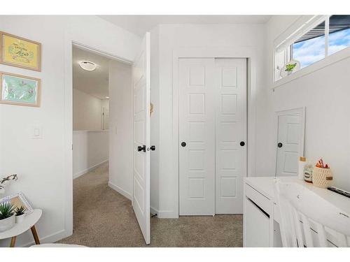 16 Walgrove Common Se, Calgary, AB - Indoor Photo Showing Other Room