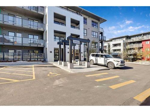 2113-350 Livingston Common Ne, Calgary, AB - Outdoor