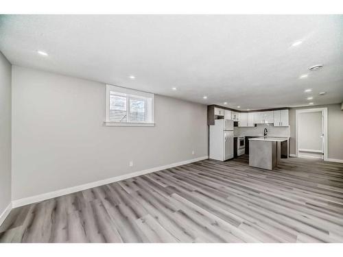 232 Manora Crescent Ne, Calgary, AB - Indoor