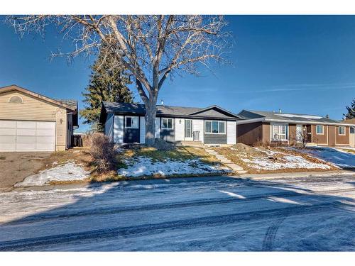 232 Manora Crescent Ne, Calgary, AB - Outdoor