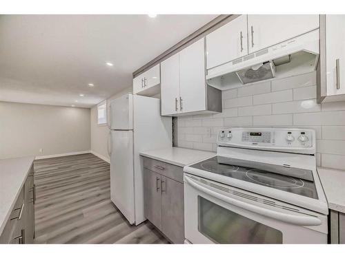 232 Manora Crescent Ne, Calgary, AB - Indoor Photo Showing Kitchen