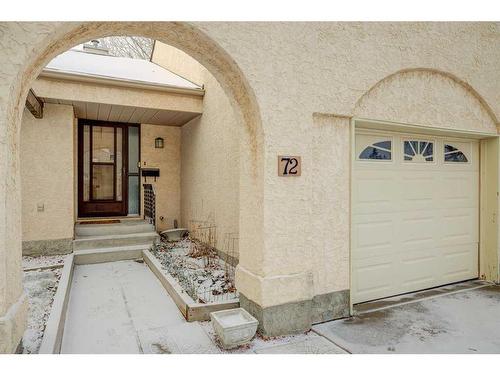 72 Sandarac Circle Nw, Calgary, AB - Outdoor