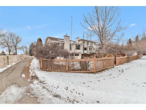 4 Sierra Vista Circle Sw, Calgary, AB - Outdoor