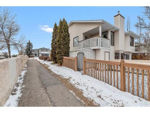 4 Sierra Vista Circle Sw, Calgary, AB - Outdoor