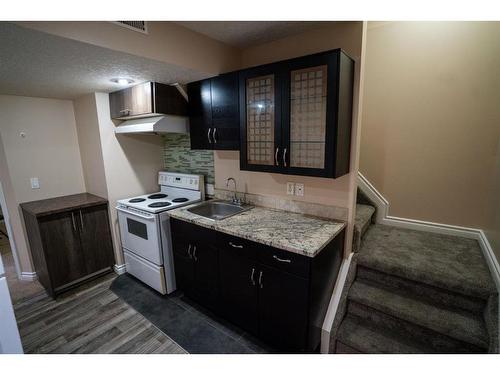 3 Saddlemont Close Ne, Calgary, AB - Indoor Photo Showing Kitchen