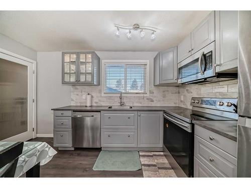 1204 60 Street Se, Calgary, AB - Indoor Photo Showing Kitchen