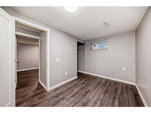 1204 60 Street Se, Calgary, AB - Indoor Photo Showing Other Room