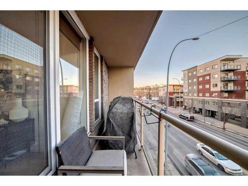 302-429 14 Street Nw, Calgary, AB - Outdoor With Exterior