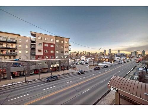 302-429 14 Street Nw, Calgary, AB - Outdoor With View