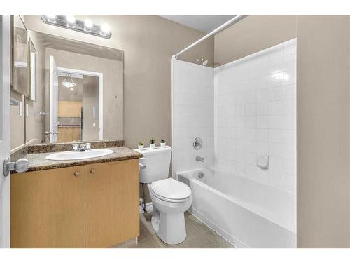 211-1111 6 Avenue Sw, Calgary, AB - Indoor Photo Showing Bathroom